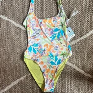 Roxy retro revo one piece sz XL